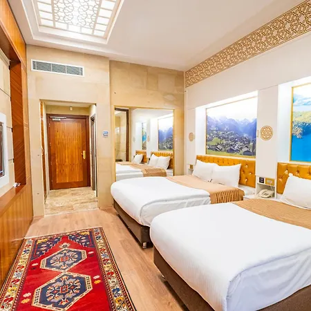 ホテル Gherdan Gold 4*